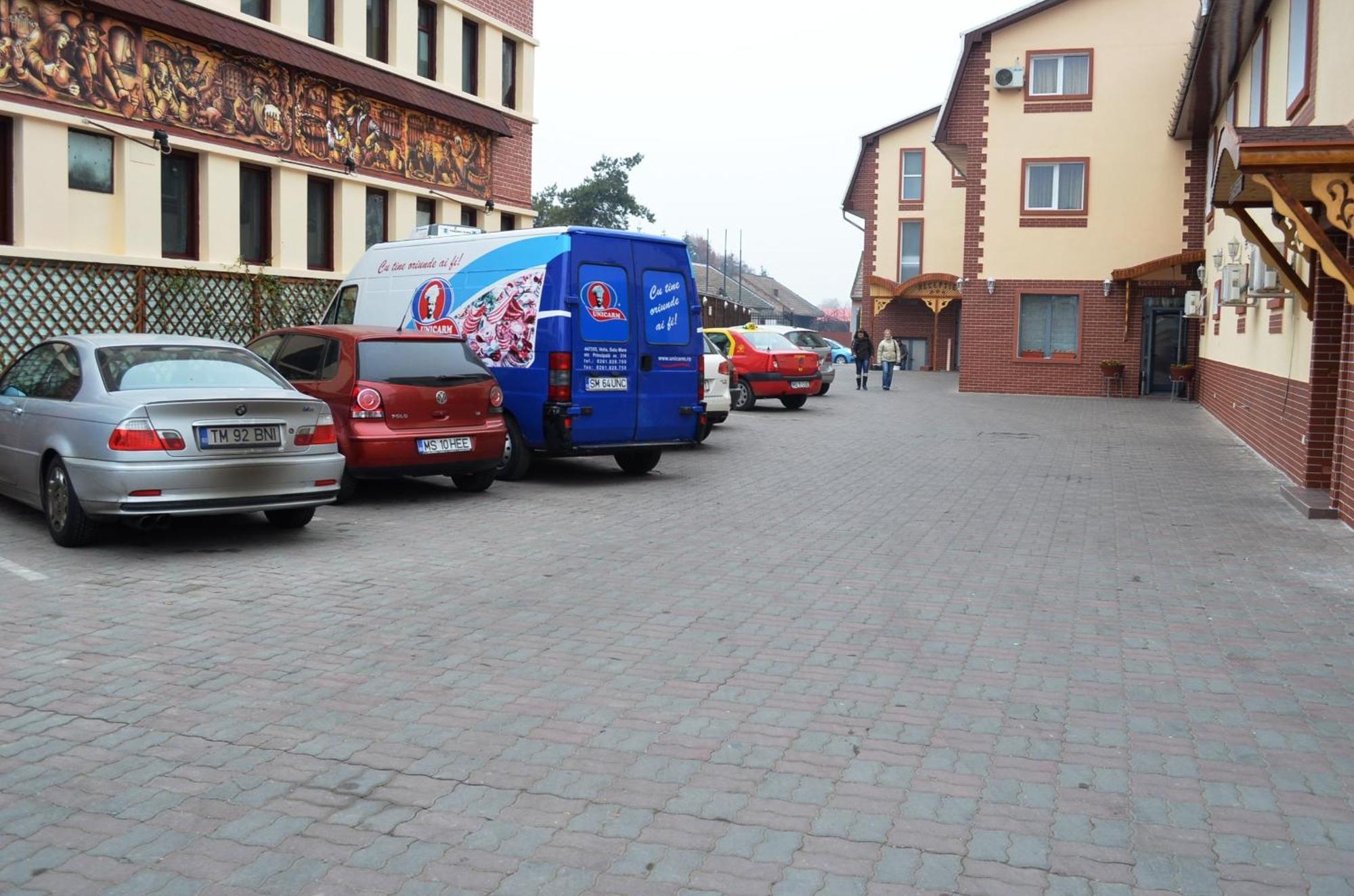 Hotel Darina Targu Mures Exterior photo