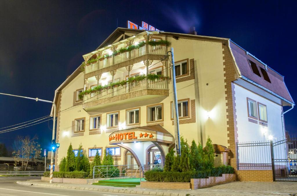 Hotel Darina Targu Mures Exterior photo